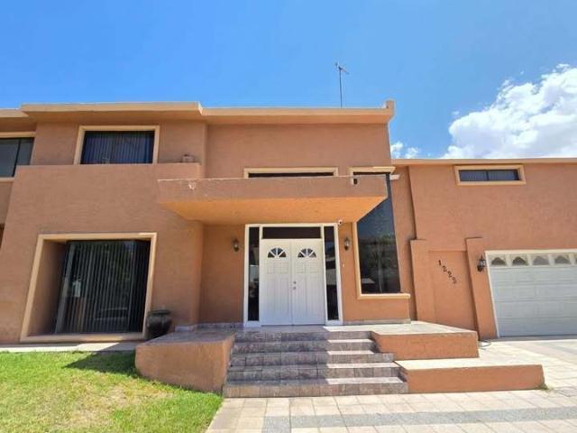¡En renta casa en Fraccionamiento Privado Los Arcos, Mexicali B.C.!