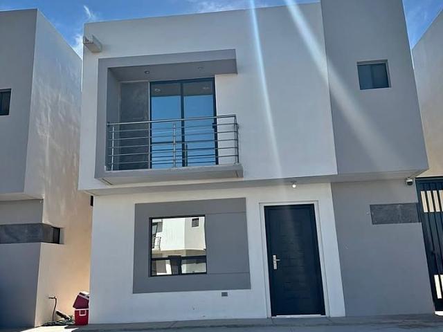¡En renta casa en Privada Camille Mexicali,B.C. !