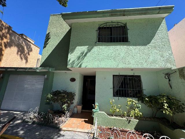 EN RENTA CASA EN PRIVADA LA NORIA