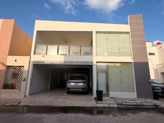 EN RENTA CASA EN RESIDENCIAL ALMENDROS