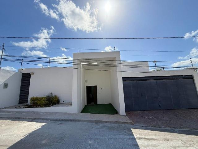 EN RENTA CASA DE CUATRO HABITACIONES