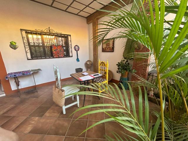 En renta casa habitación con terraza, ubicada en la Cascada