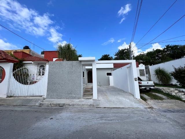 EN RENTA CASA SIN AMUEBLAR 2 HABITACIONES DE UNA PLANTA EN LOMAS DEL PEDREGAL