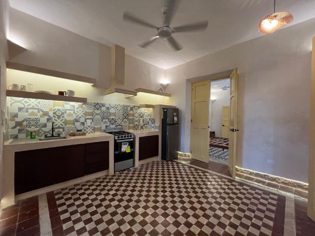 EN RENTA CÉNTRICA CASA EN EL BARRIO DE SANTIAGO