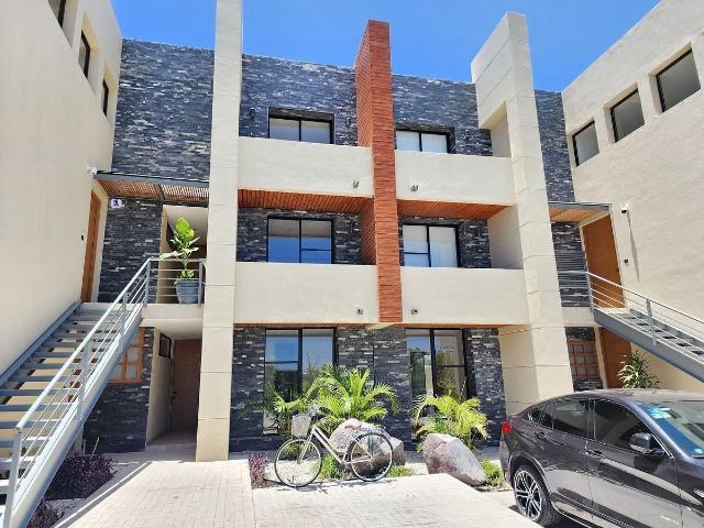EN RENTA DEPARTAMENTO EN VISTA REAL, DE LUJO, 2 NIVELES 3 HABITACIONES