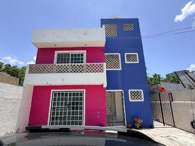 EN RENTA EN PLANTA ALTA DE 2 HABITACIONES
