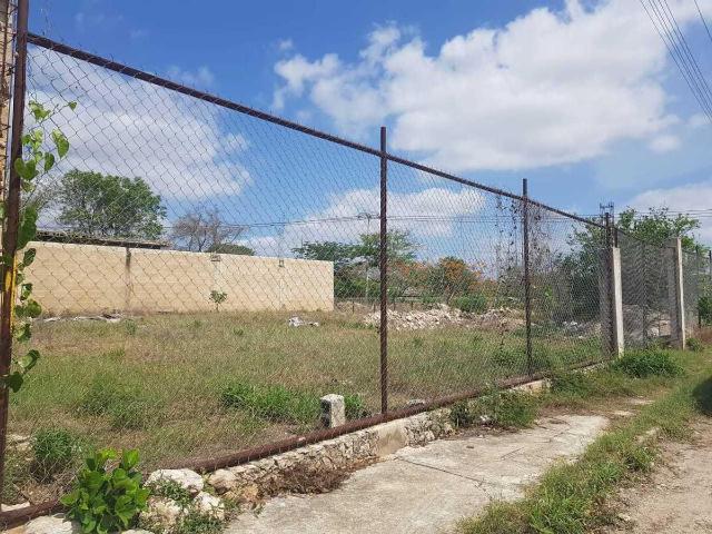 EN RENTA EXCELENTE TERRENO EN ESQUINA SOBRE PERIFERICO Dzununcan