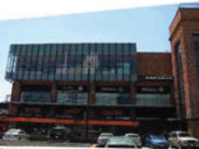En RENTA Local Comercial Plaza Mayor II Metepec, Estado de México