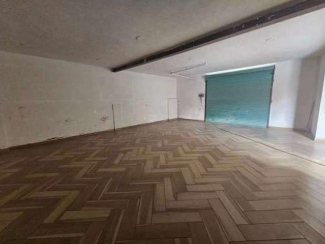 EN RENTA LOCAL COMERCIAL Y TERRENO EXCEDENTE