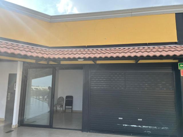 EN RENTA LOCAL EN PLANTA ALTA EN REAL SOLARE