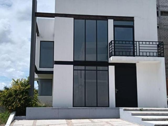 Casa en Venta en Club Residencial La Vista al Poniente de Tuxtla Gutz