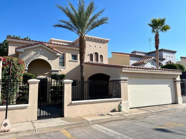 ¡En renta o venta casa en Zona Dorada, Balboa Residencial Mexicali, B.C. !