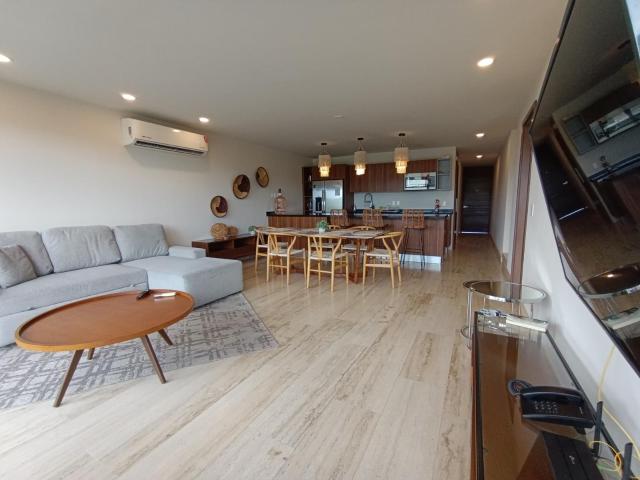 En Renta Penthouse de 3 rec. con Rooftop Privado en AWA Playacar