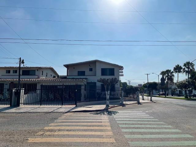 En renta: Propiedad en esquina fracionamiento Bahía, Ensenada
