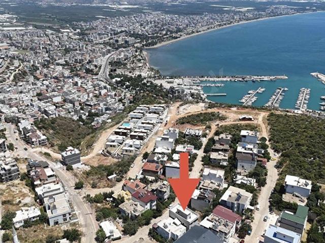 EN SAĞLAM ZEMİNDE DENİZ GÖRÜR VE YOLA CEPHE 1+1 DAİRE