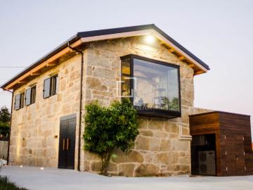 En Salvaterra de Miño, en el extremo sur de Galicia, junto a. 230m² Arantei