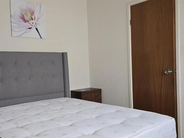 EN SUITE ROOM TO RENT, ALL BILLS. 1 bed in a house share to rent £737 pcm £170 pw