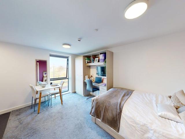 En suite student rooms & studios Be quick!