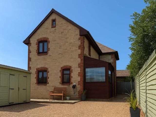 Enmore Cottage, Chale Street, Chale. 3 bed detached house to rent £1,500 pcm £346 pw