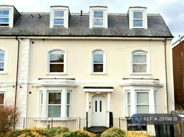 Enmore Road, London, SE25 2 bed flat to rent £1,750 pcm £404 pw