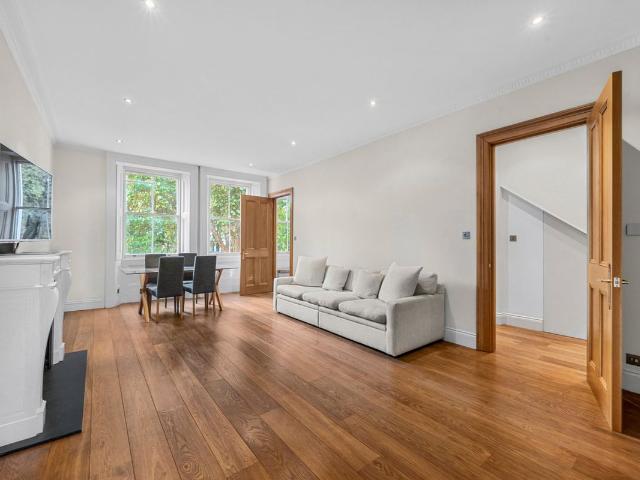 Ennismore Gardens, Knightsbridge SW7, 1 bed terraced house to rent, £3,750 pcm | PrimeLocation