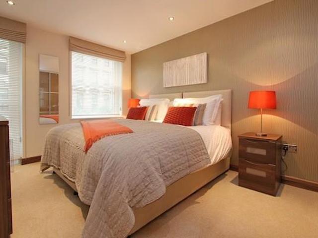 Ennismore Gardens, London, SW7 2 bed flat to rent £7,345 pcm £1,695 pw