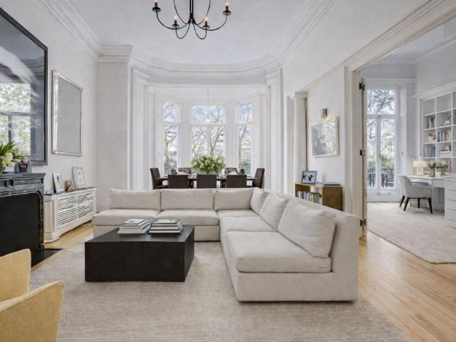 Ennismore Gardens, London SW7, 2 bed flat to rent, £11,000 pcm | PrimeLocation
