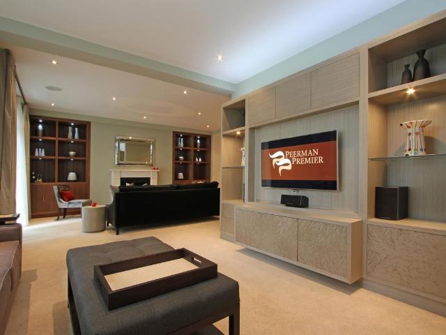 Ennismore Gardens, London SW7, 3 bed flat to rent, £11,917 pcm | PrimeLocation