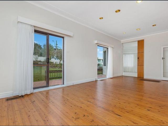 Enormous Character Filled Family Home with Large Garden