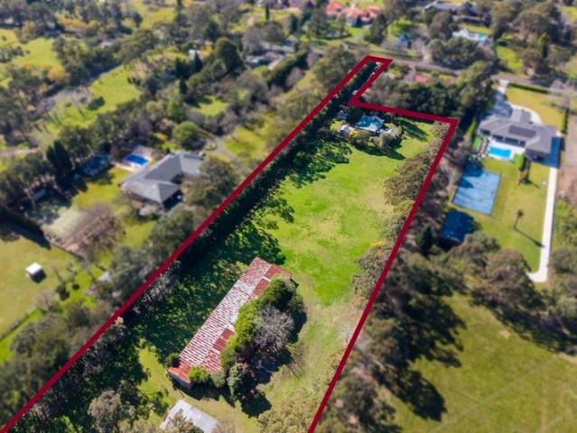 Enormous Potential in Blue Ribbon Location