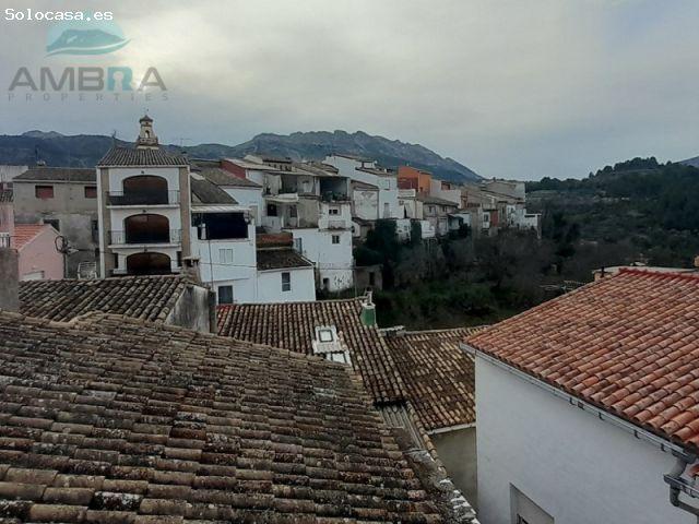 ENORME CASA DE PUEBLO