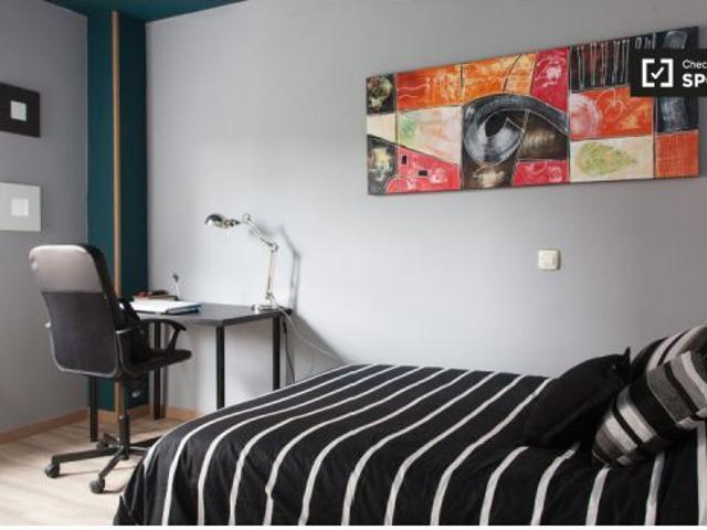 Enorme habitación con llave independiente en piso compartido, Alcalá de Henares