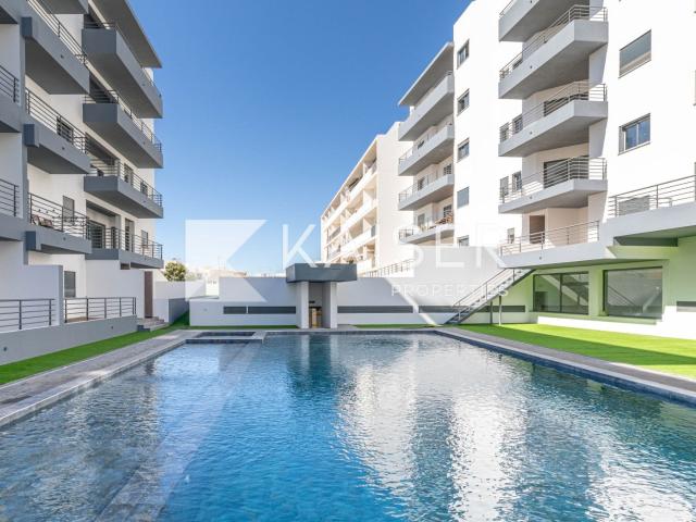 Encantador apartamento com piscina, garagem e terraço com vi. 129m² Quelfes