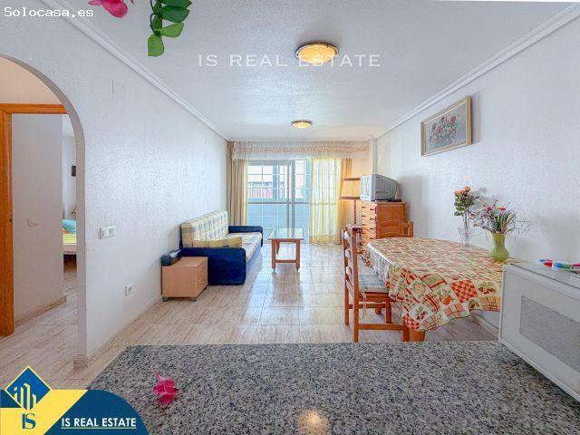 Encantador apartamento con gigantesca terraza y vistas a la laguna rosa + Piscina comunitaria con aj