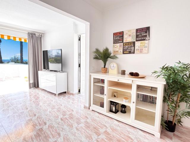 Encantador apartamento con soleada terraza y vistas al mar en San Agustín