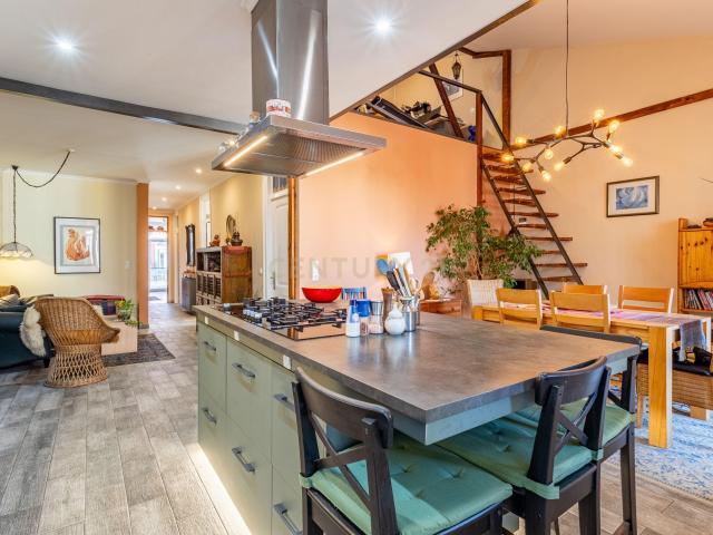 Encantador apartamento convertido em duplex