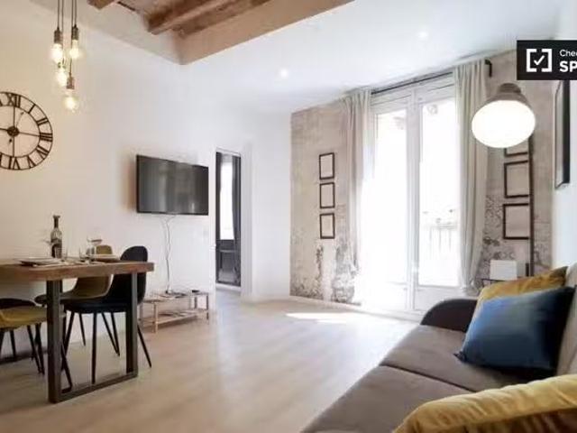 Barato apartamento de 1 dormitorio en alquiler en el Born, Bar.