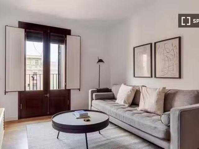 ¡Recién llegado! Apartamento de 2 dormitorios en alquiler en E.