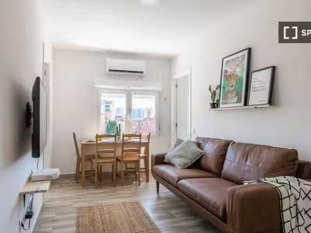 Acogedor Apartamento de 4 habitaciones en alquiler en Santa Eu.
