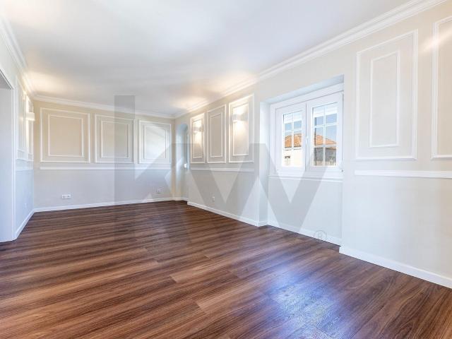 Encantador Apartamento T2+1 no Coração de Sintra – Charme Hi. 100m² São João das Lampas e de Terrugem