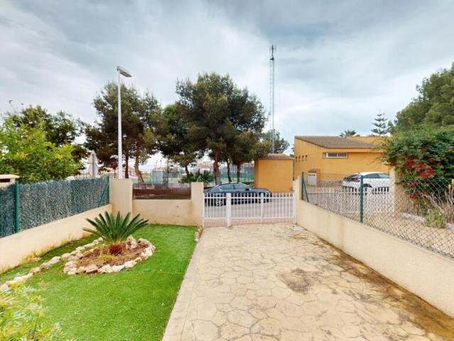 Encantador Chalet Pareado en Gran Alacant Urbanización Monte Faro