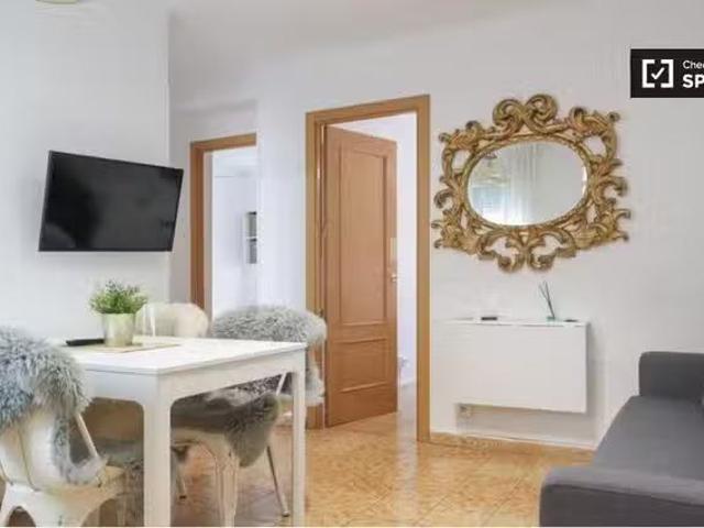 ¡Oferta! Cómodo apartamento de 2 dormitorios en alquiler en Ar.