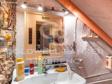 Encantador dúplex en venta a actualizar en el centro de Vallvidrera