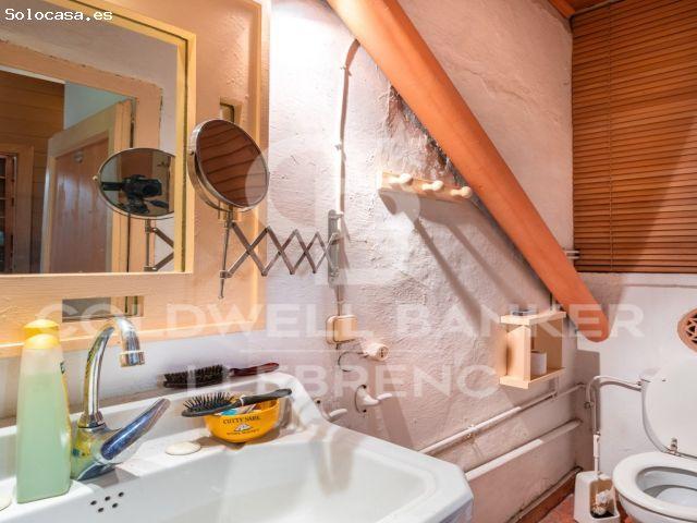 Encantador dúplex en venta a actualizar en el centro de Vallvidrera