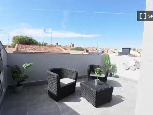 ¡Oferta! Habitación compartida exterior de 25m2 en la zona de.