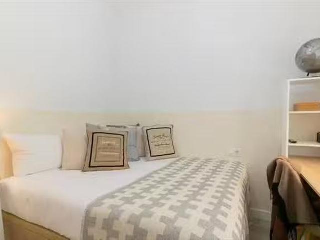 Acogedor Habitación en 254 Carrer de Padilla