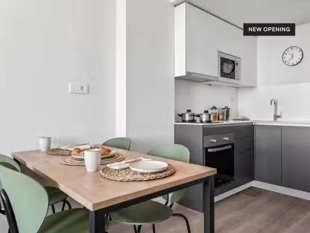 Nuevo Habitación en 28051 Madrid, Spain