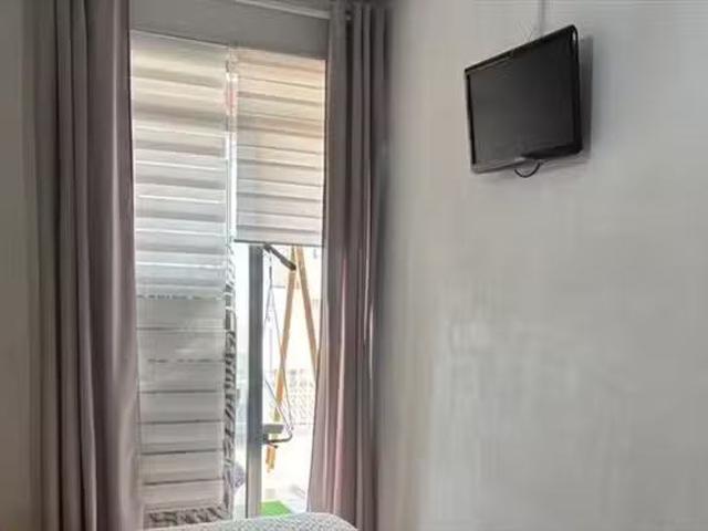 Acogedor Habitación en 86 Carrer de Plató