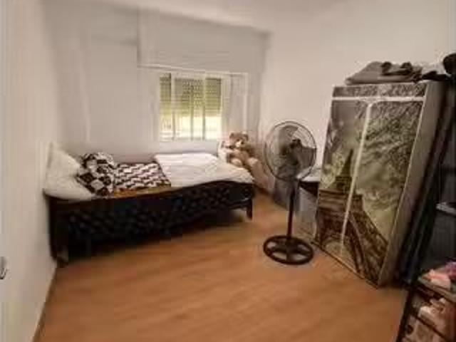 Acogedor Habitación en C. Pintor Cabrera