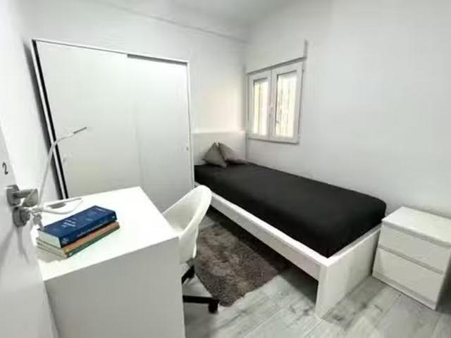 Encantador Habitación en Calle Cataluña